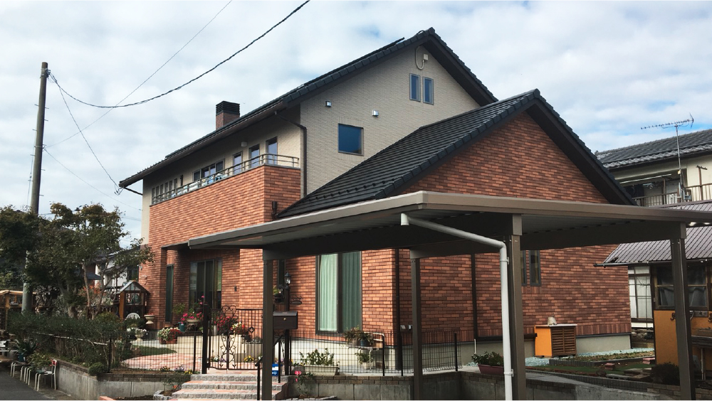 暖炉、小屋裏収納など理想を詰め込んだ最適な家 サムネイル画像